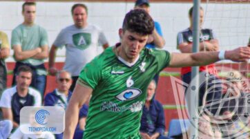 Imagen de Mathias Longo con la camiseta del UD Fuente de Cantos