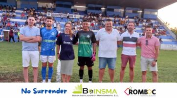 Patrocinadores delante del CD Zafra