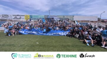 Afición celebrando el campeonato de liga del CD Zafra